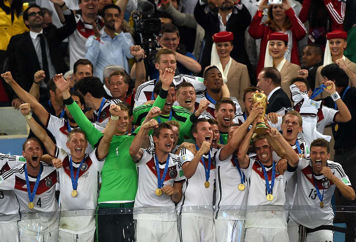 开云体育官网-哈兰德迎来十二赛季出色发挥，加拿大队观众热烈欢呼！-开云体育官网